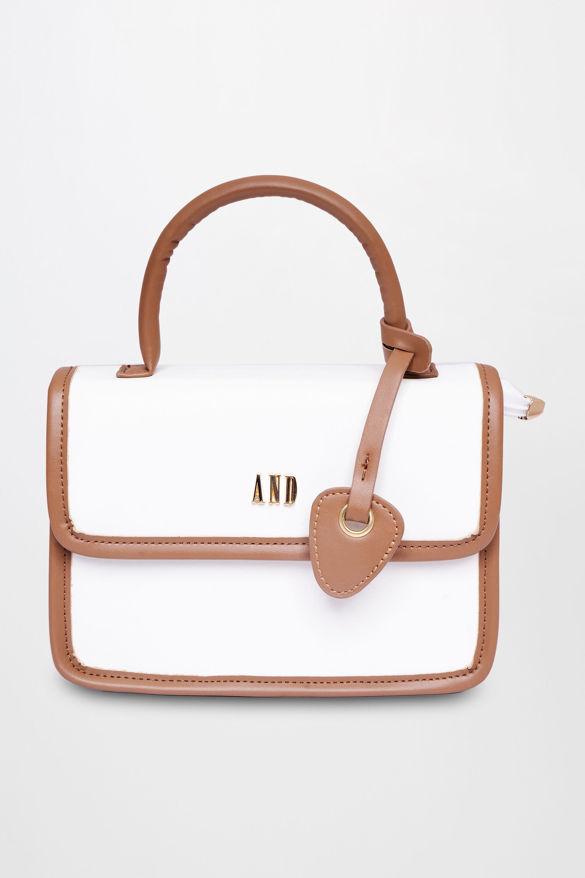 White sling bag online india sales